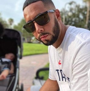 Meet your Posher, Stephen